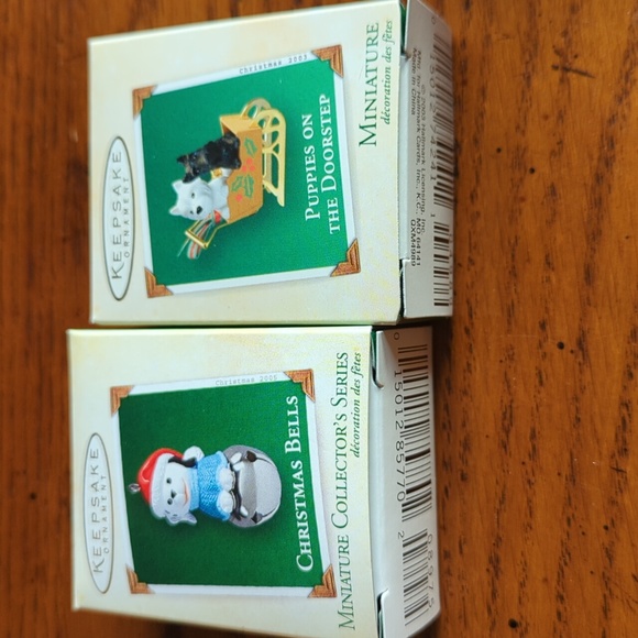 Set of 3 Hallmark miniature ornaments - Picture 4 of 5